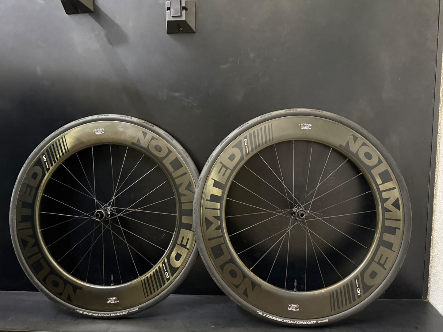 Par de Rodas NO LIMITED