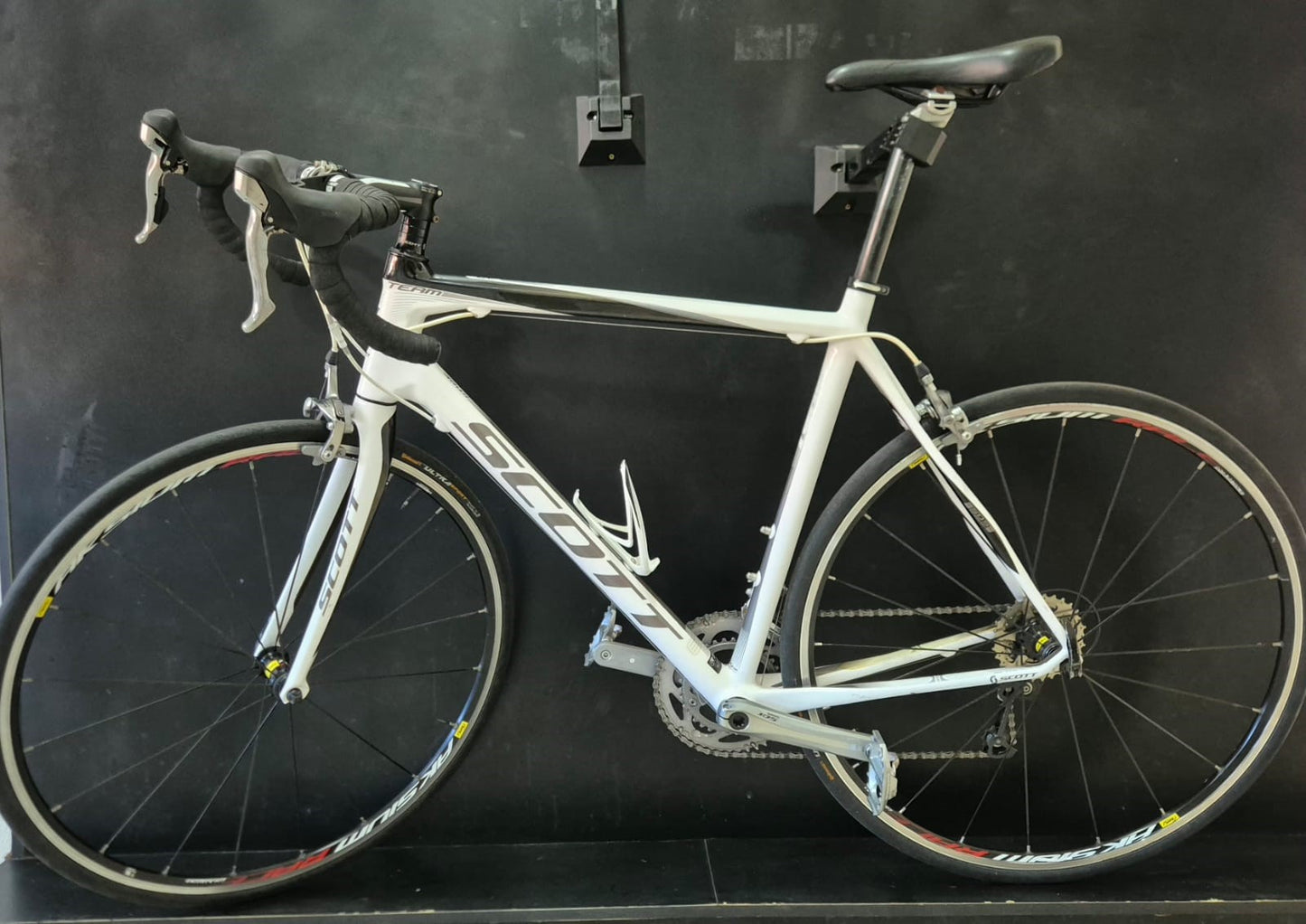 Bicicleta Road Scott CR1 Team Carbon