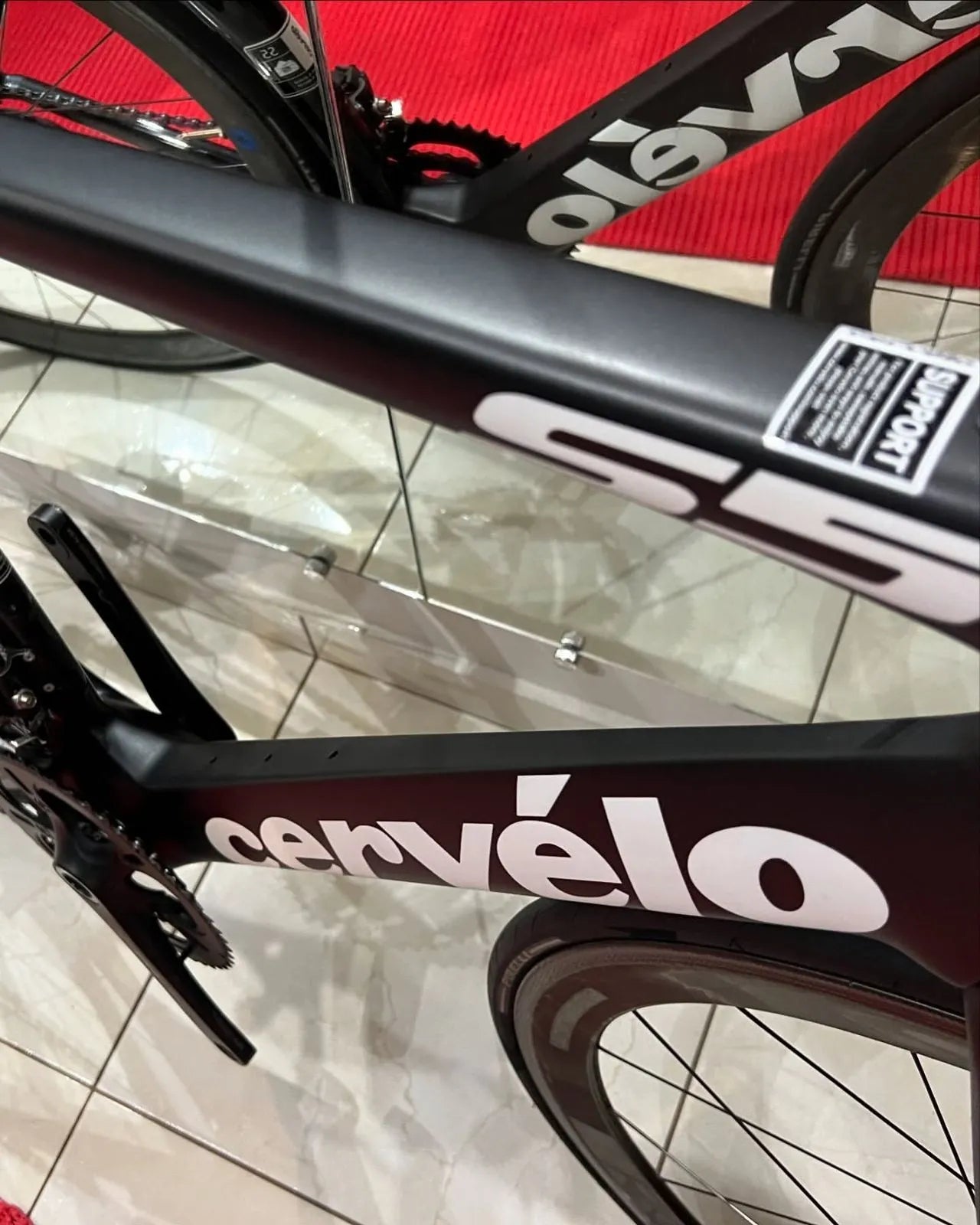 Bicicleta Cervélo S5 Road Carbono - Rodas Reynolds Carbono - Shimano Ultegra/Dura-Ace - 2018