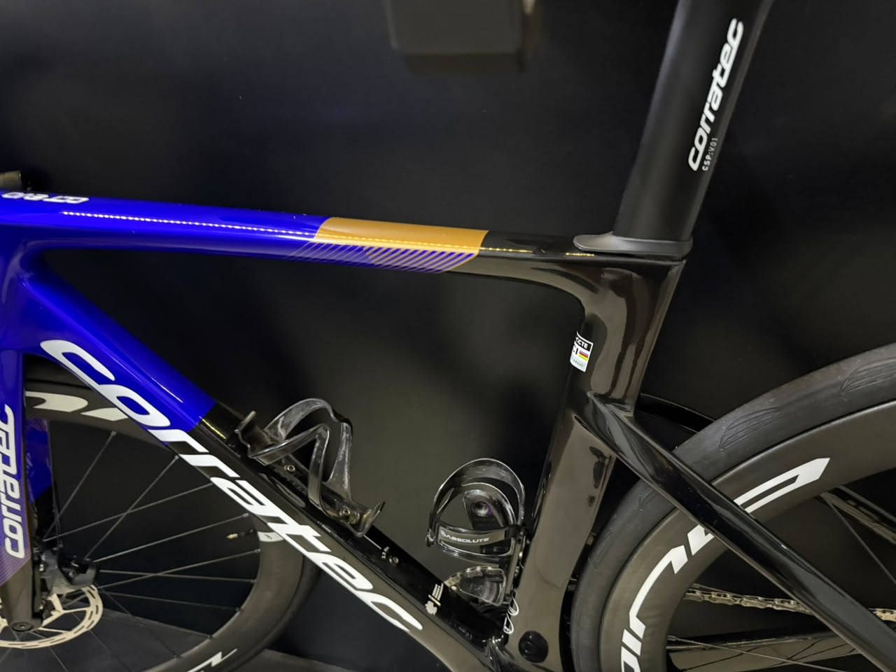 Bicicleta alema Corratec CCT EVO Sram Force AXS 12v