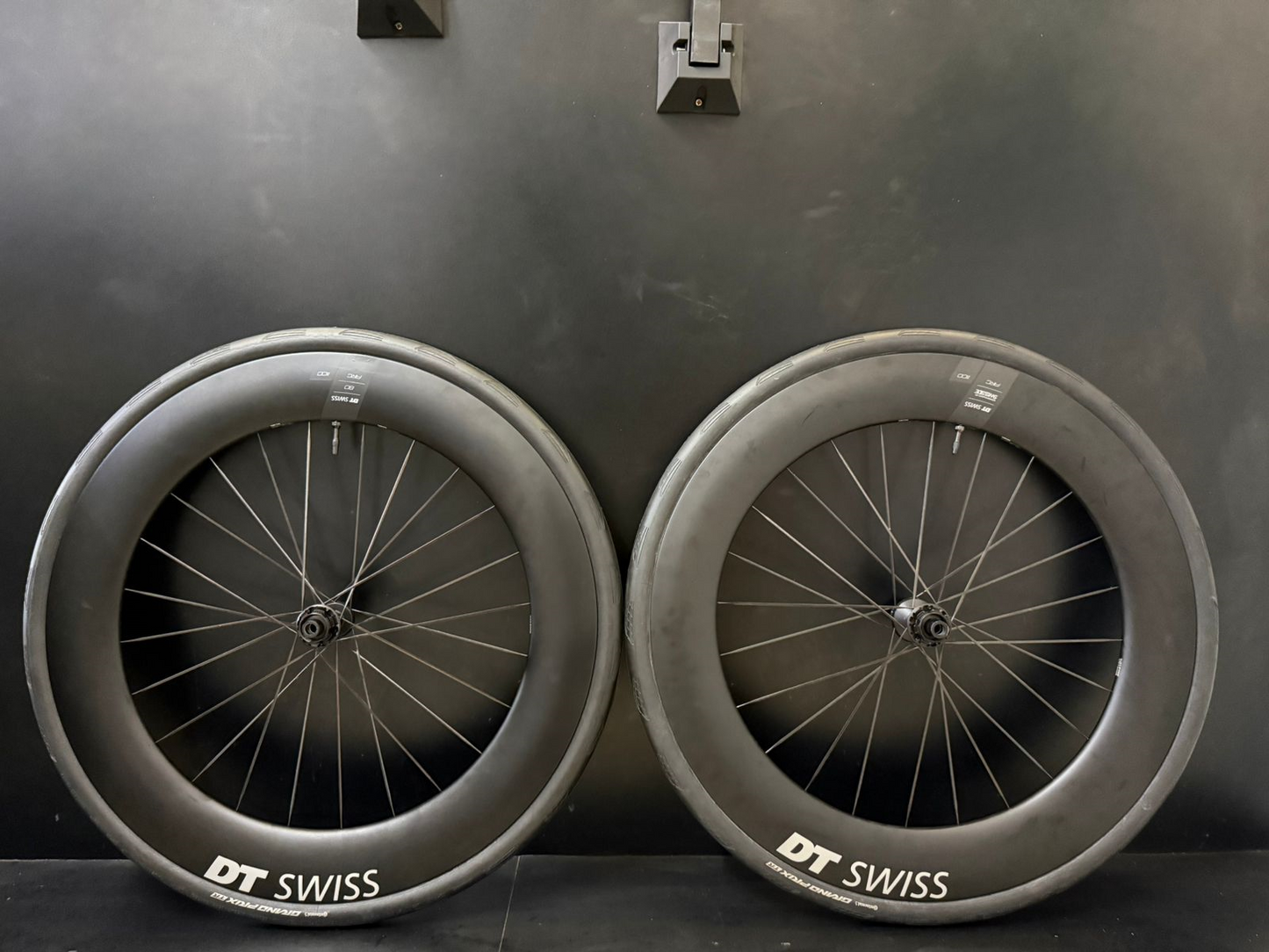 Par de rodas seminovas DT Swiss ARC 1100 DICUT 80mm