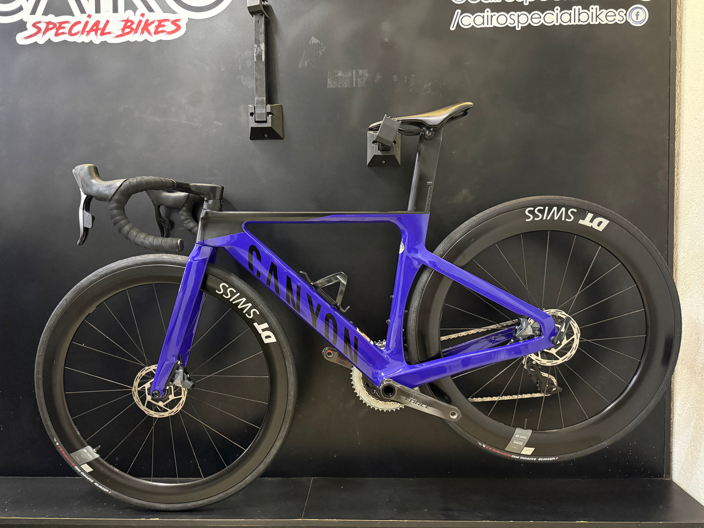 Bicicleta aeroroad Canyon CF SLX