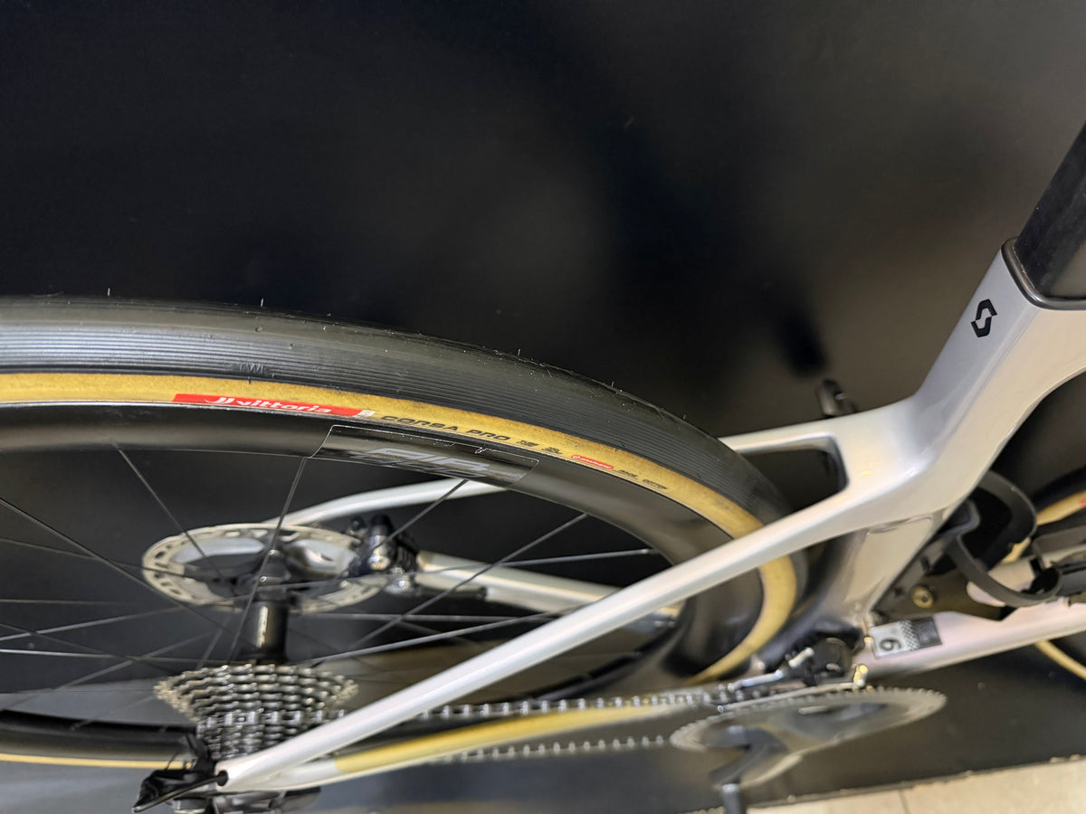 Bicicleta Scott Foil RC 30