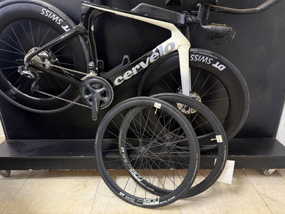 Bicicleta p/ triathlon e contrarrelógio Cervelo P-Series