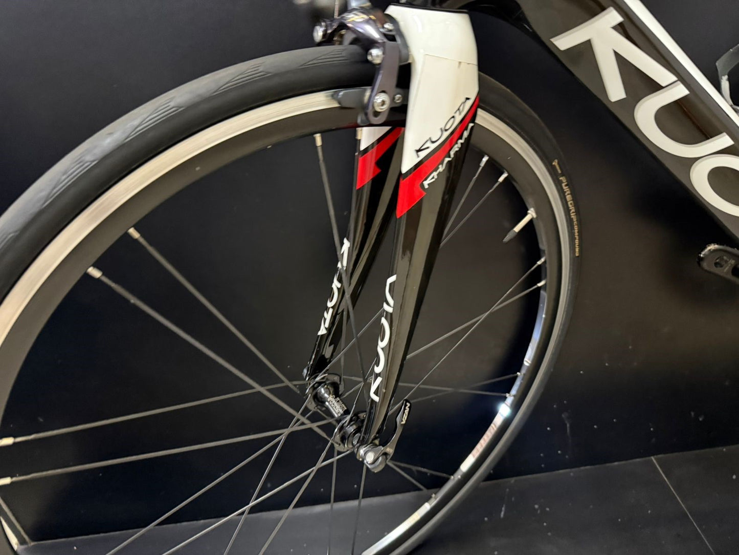 Bicicleta Road Kuota Kharma Evo Carbon 2015 — Muito Conservada