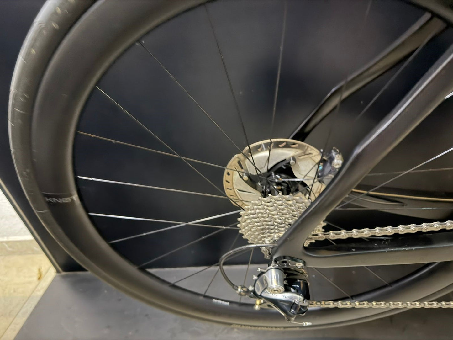 Pinarello Dogma F12 Black 2021 Disc — Seminova