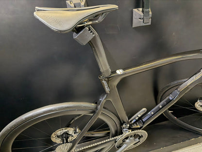 Pinarello Dogma F12 Black 2021 Disc — Seminova