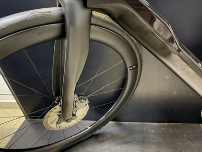 Pinarello Dogma F12 Black 2021 Disc — Seminova