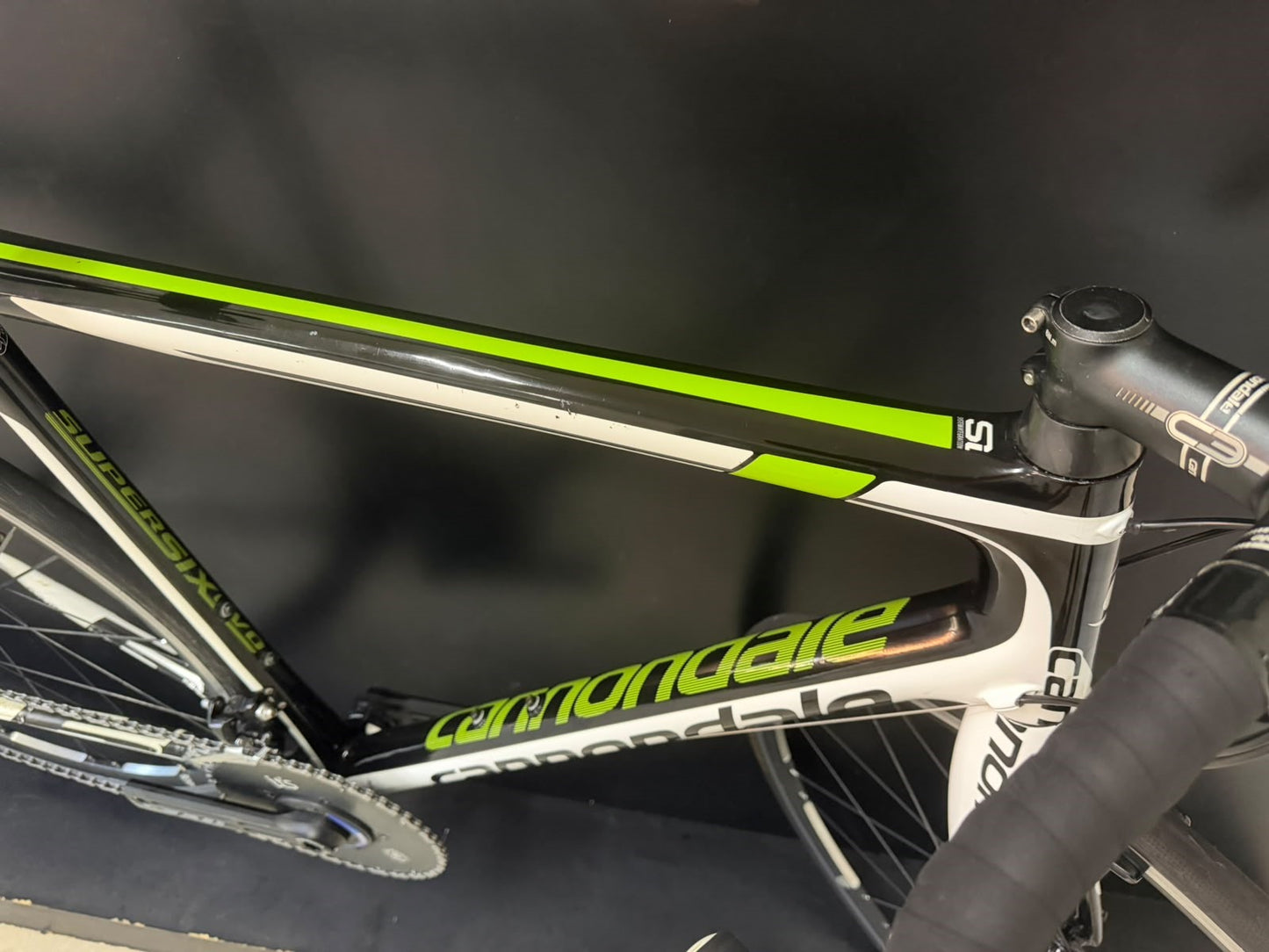 Bicicleta Cannondale Supersix Evo c/ medidor de potência