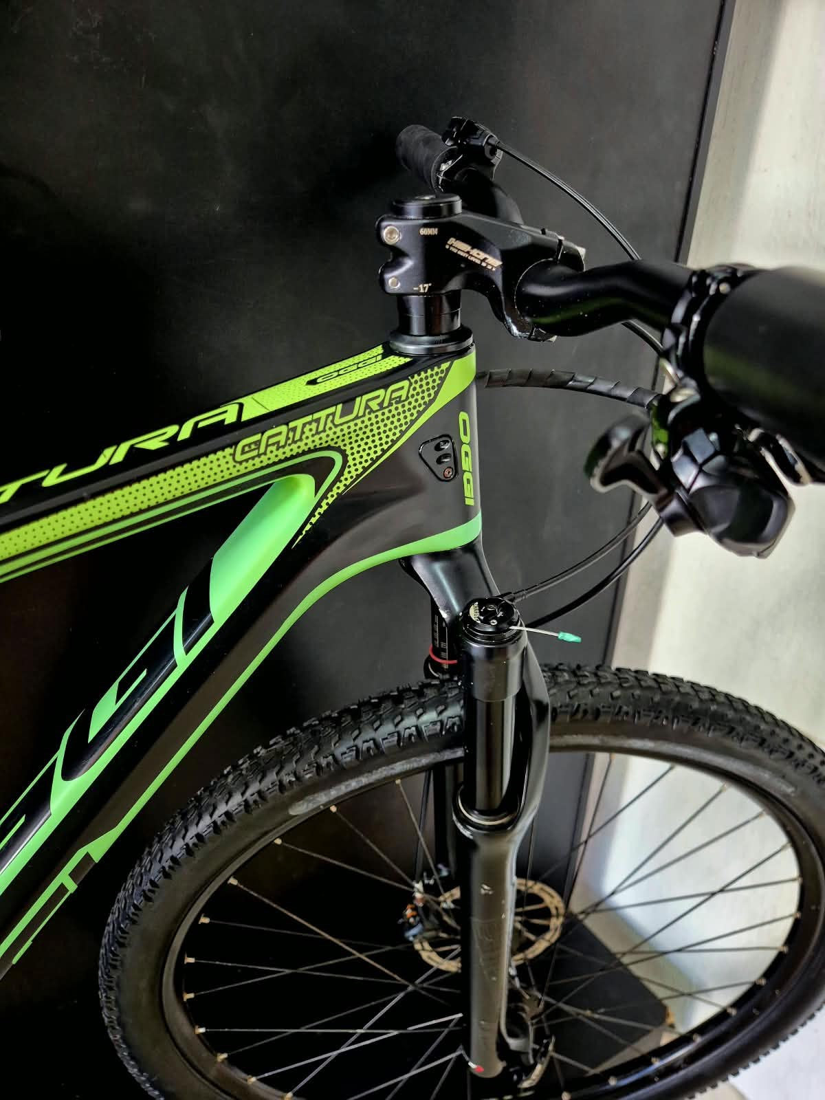 Bicicleta MTB Oggi Cattura Boost