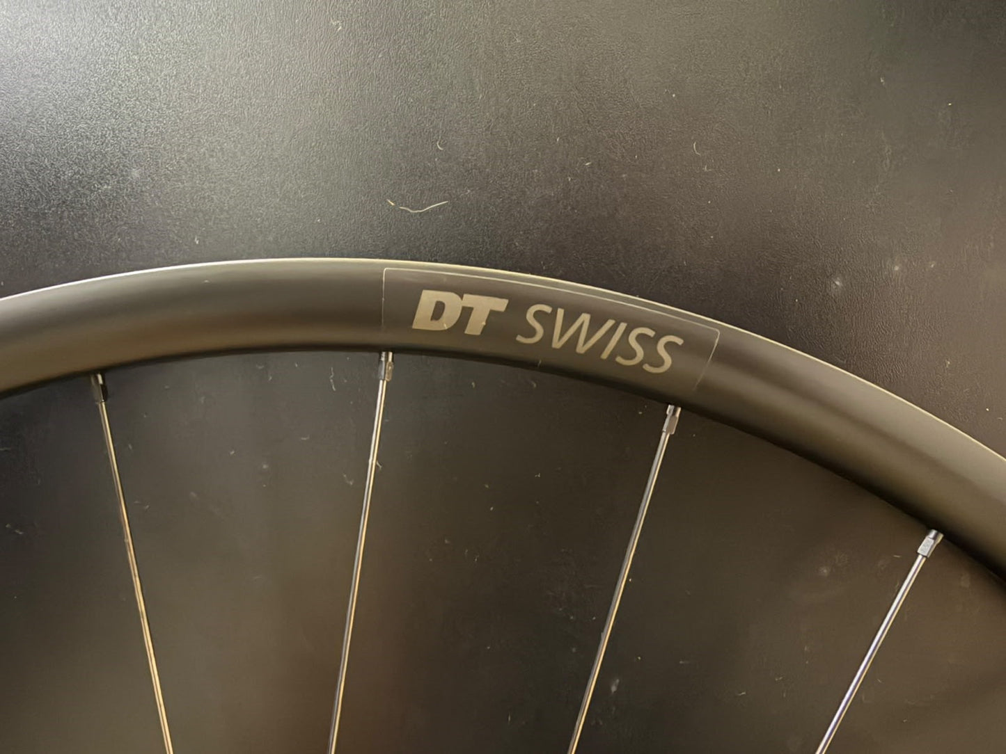 Roda DT SWISS R 470 - Tubeless  - Disc - XDR