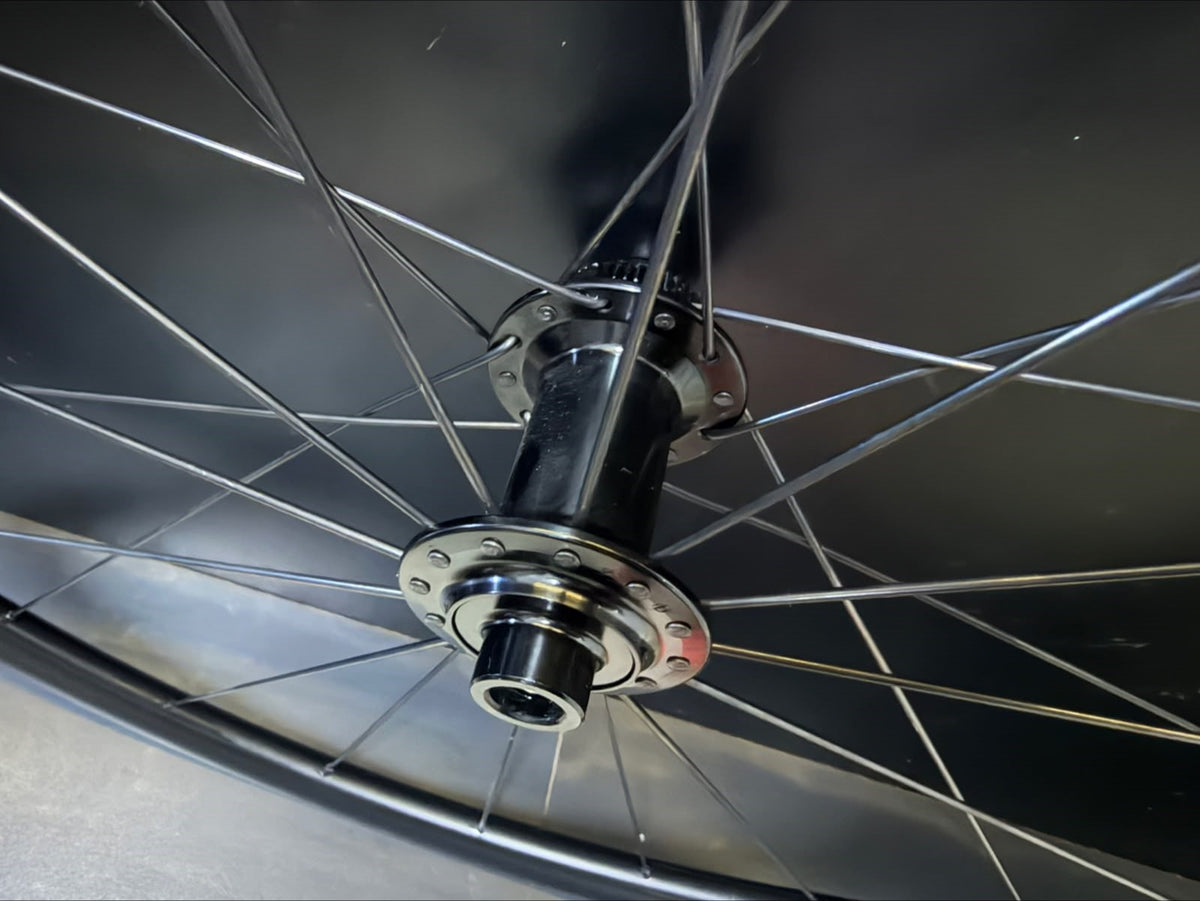 Roda DT SWISS R 470 - Tubeless  - Disc - XDR