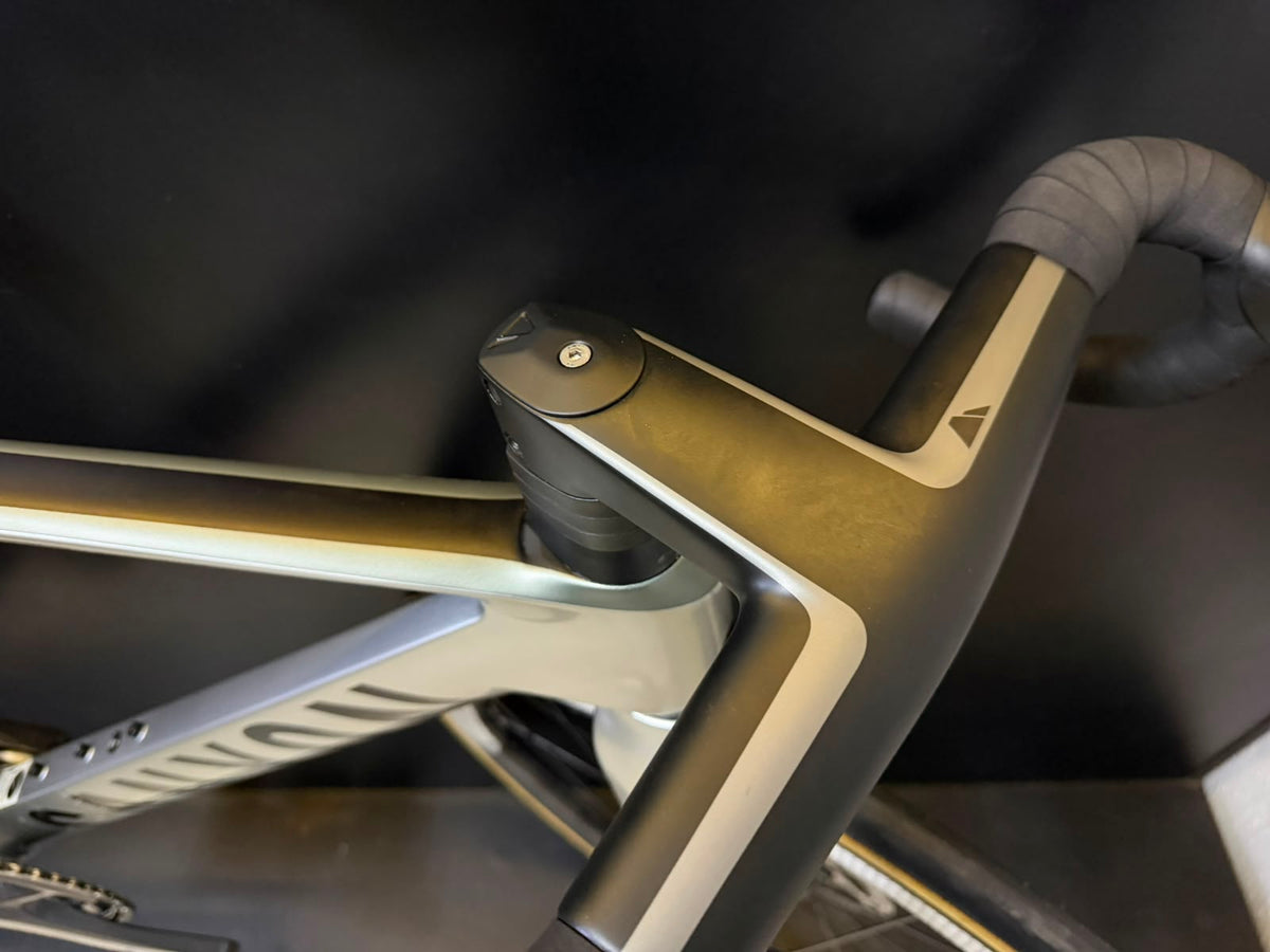 Bicicleta Canyon Aeroad CF SL Disc 8.0 Di2