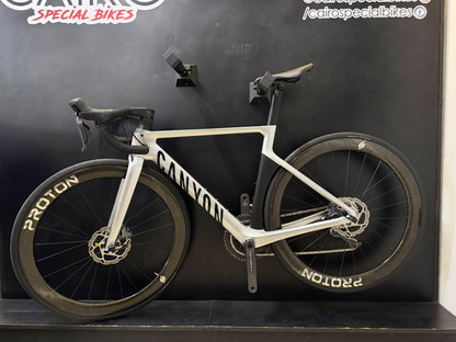 Bicicleta Canyon Aeroad CF SL Disc 8.0 Di2