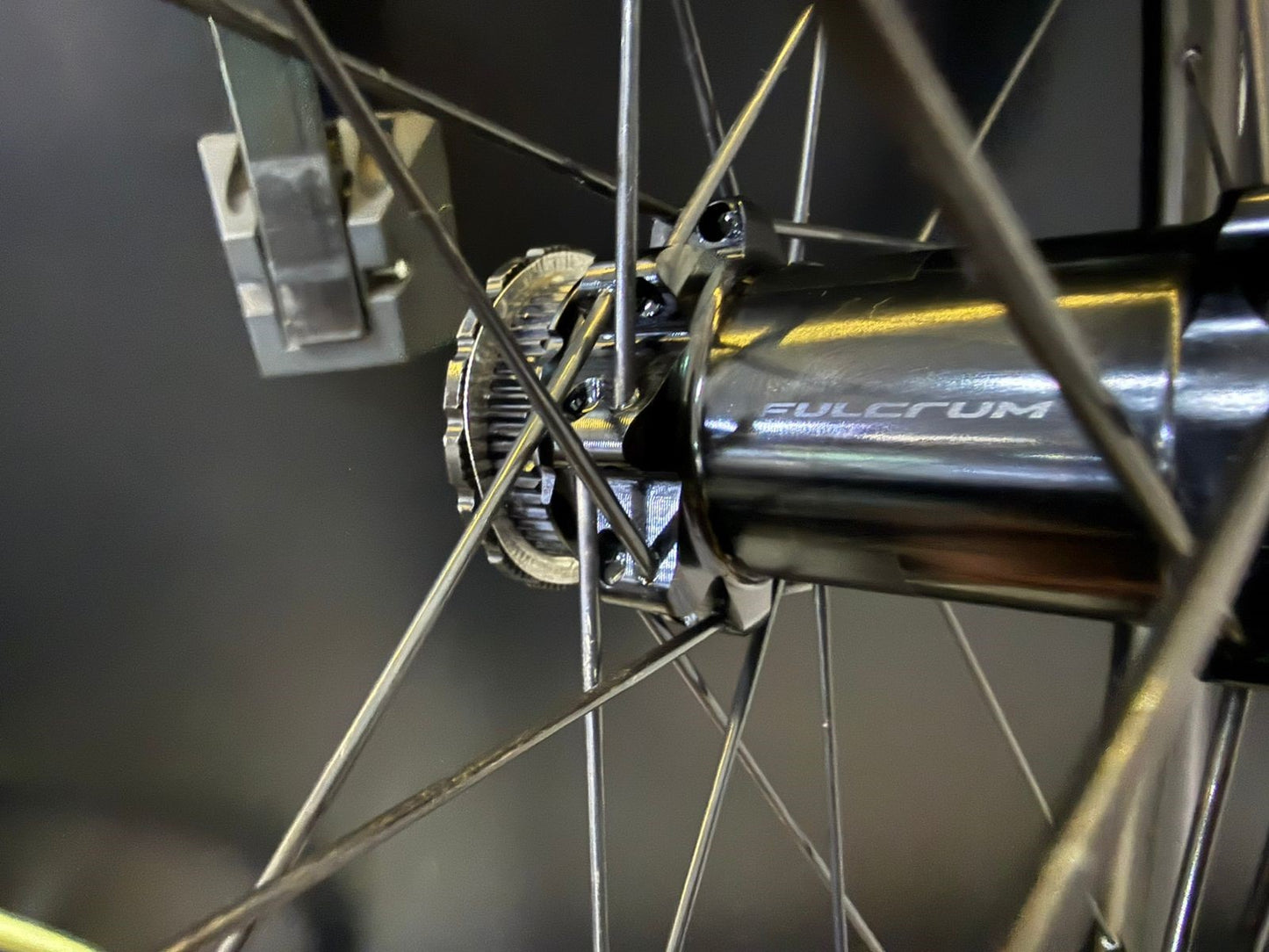 Par De Rodas Fulcrum Wind Db 57mm Carbono SRAM XDR - Freio a Disco