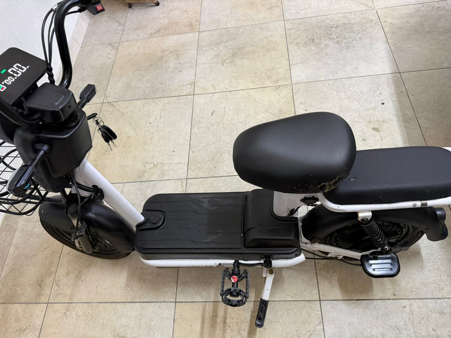 Bike elétrica Scooter com cesto