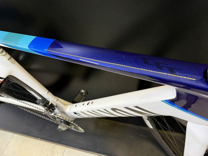 Bicicleta semizera aeroroad Canyon CFR R065