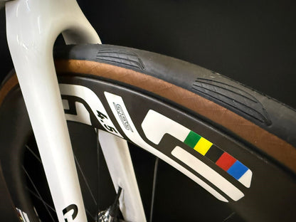 Bicicleta semizera aeroroad Canyon CFR R065