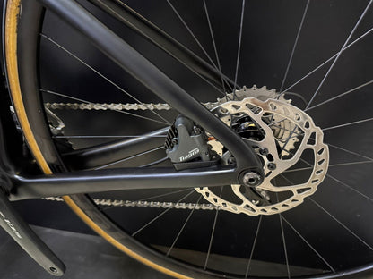 Bicicleta Colli V8 Disc customizada Sworks