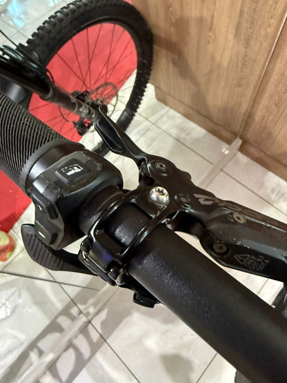 Bicicleta E-bike Specialized Turbo Levo Carbon