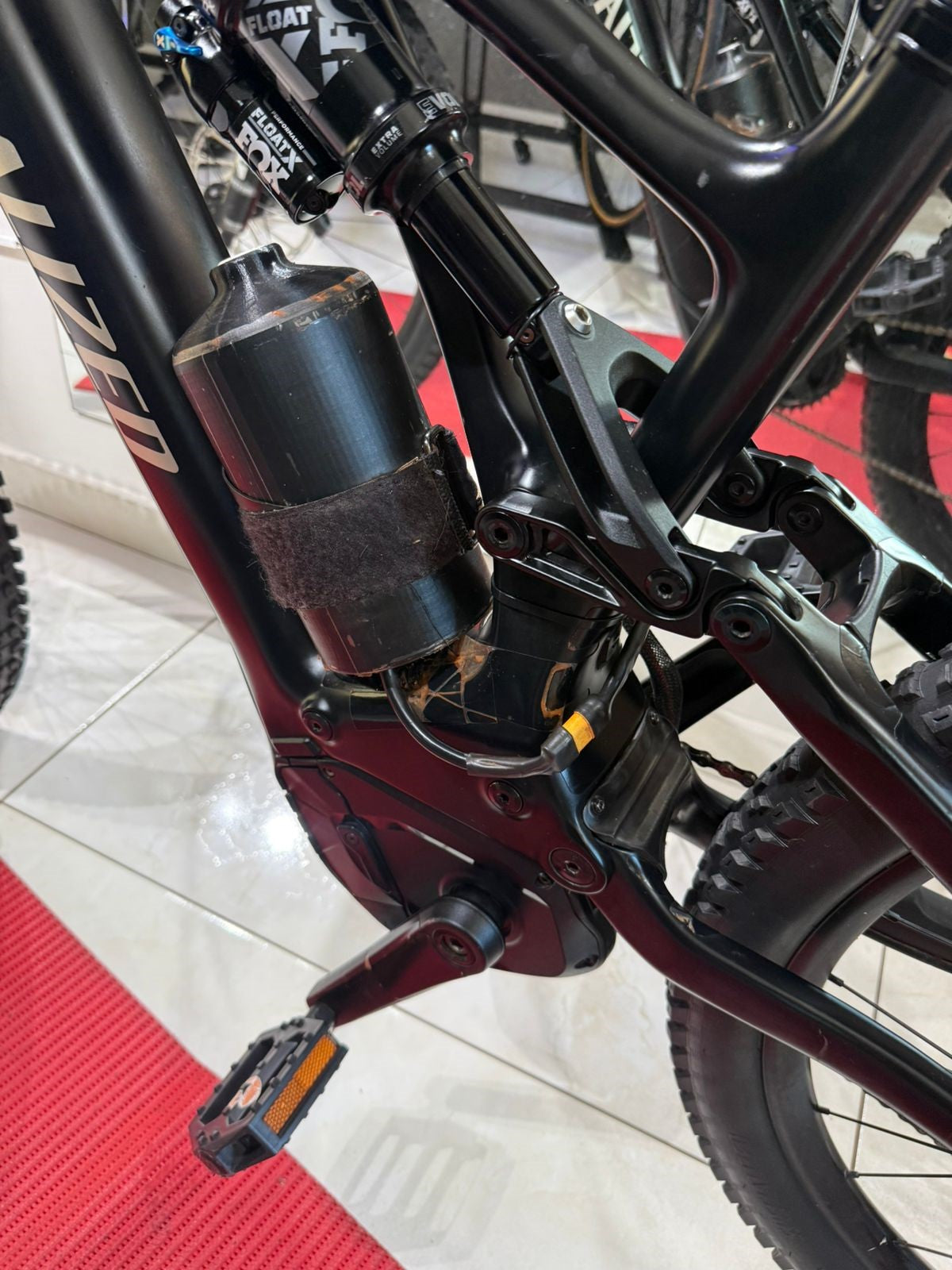 Bicicleta E-bike Specialized Turbo Levo Carbon