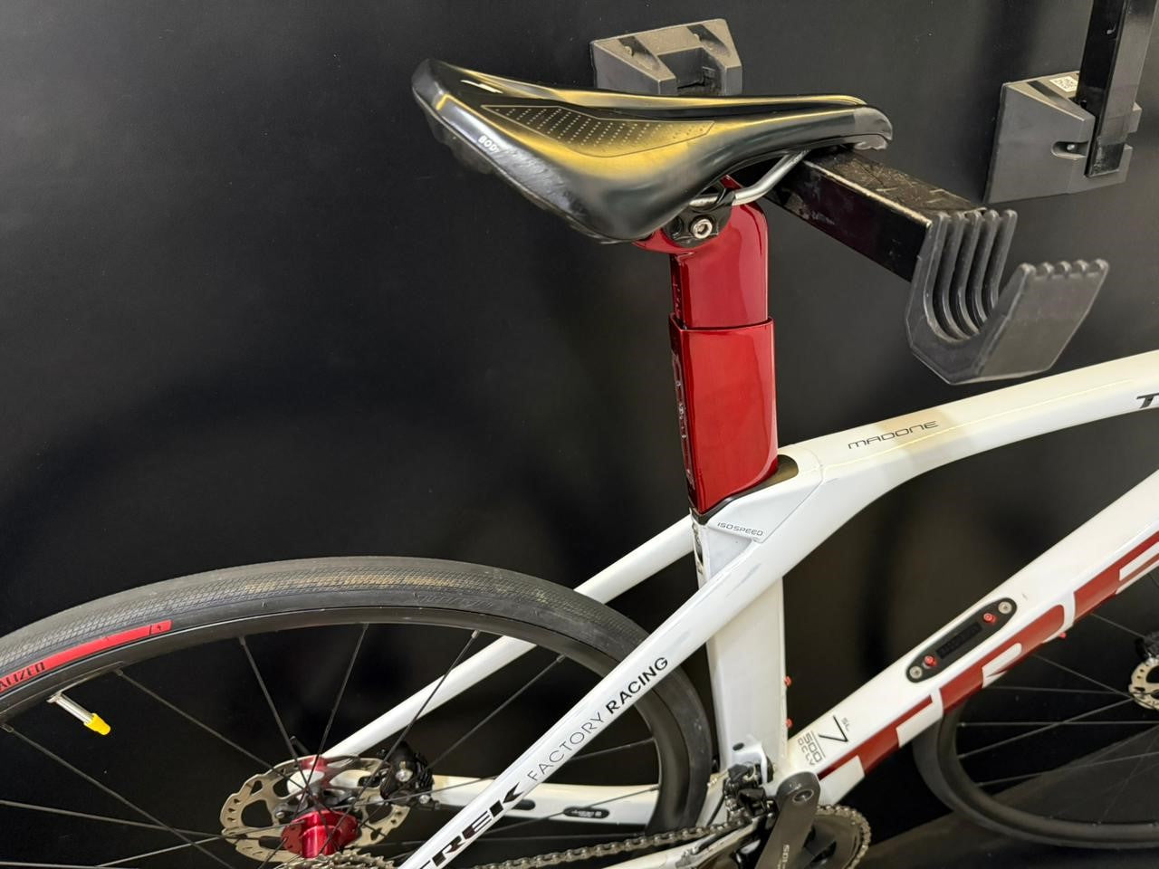 Bicicleta Speed Trek Madone SL7 Disc — 6ª Geração