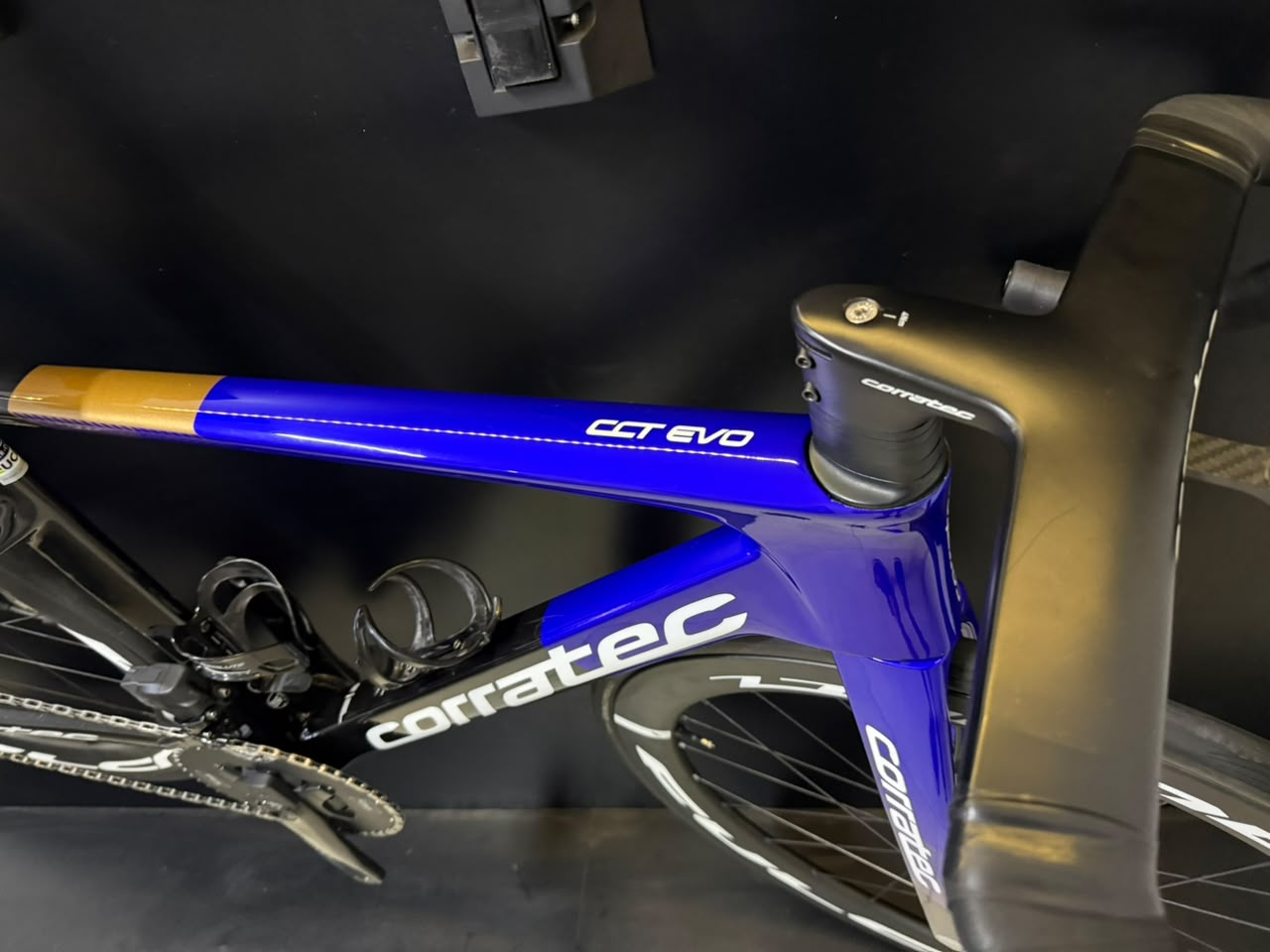 Bicicleta alema Corratec CCT EVO Sram Force AXS 12v
