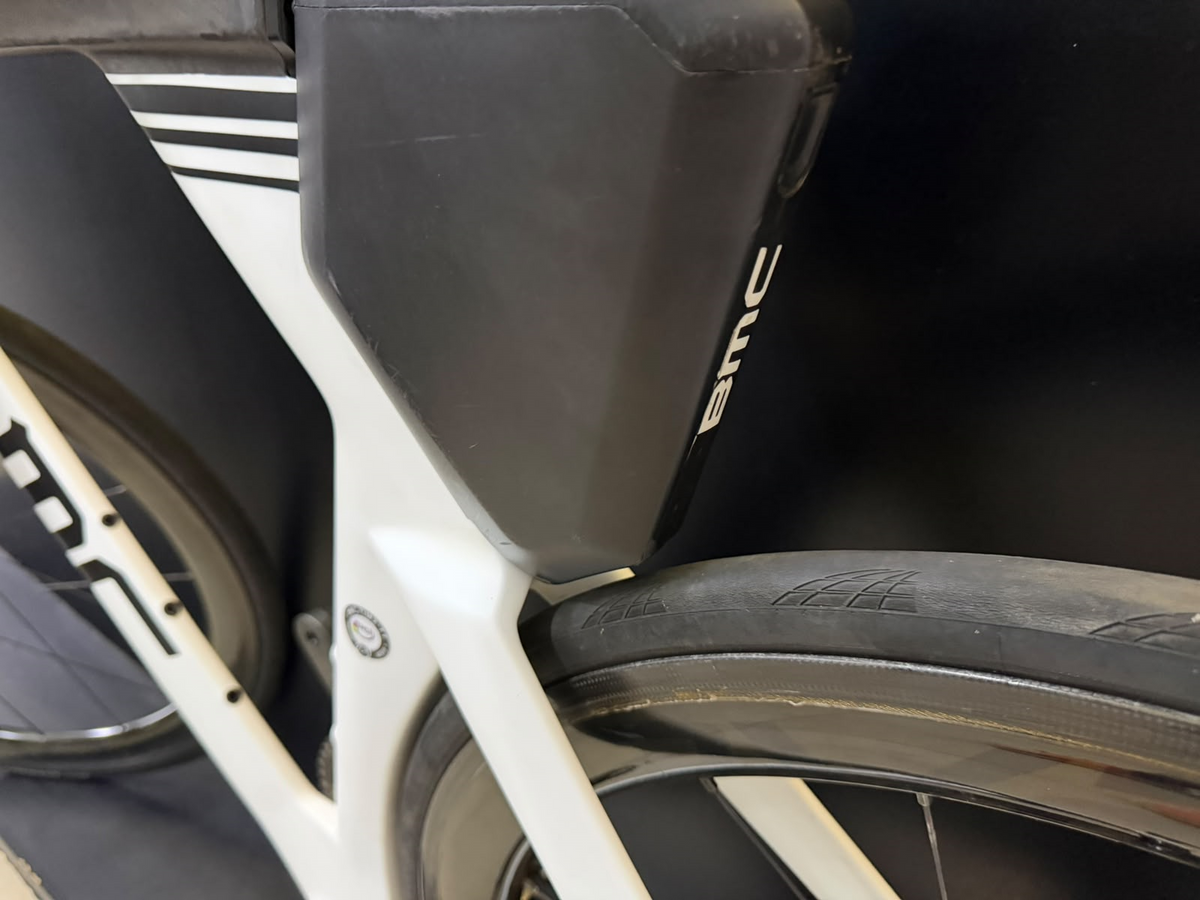 Bicicleta de Triathlon BMC Timemachine 02