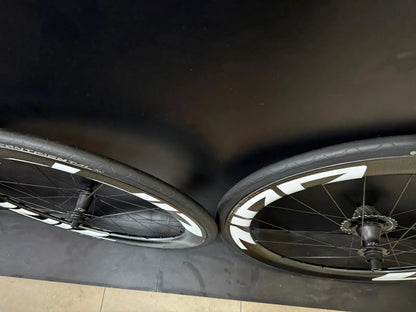 Par de Rodas Zipp 404 Firecrest Disc Tubeless - Hookless - Cubos ZR1 - 58mm