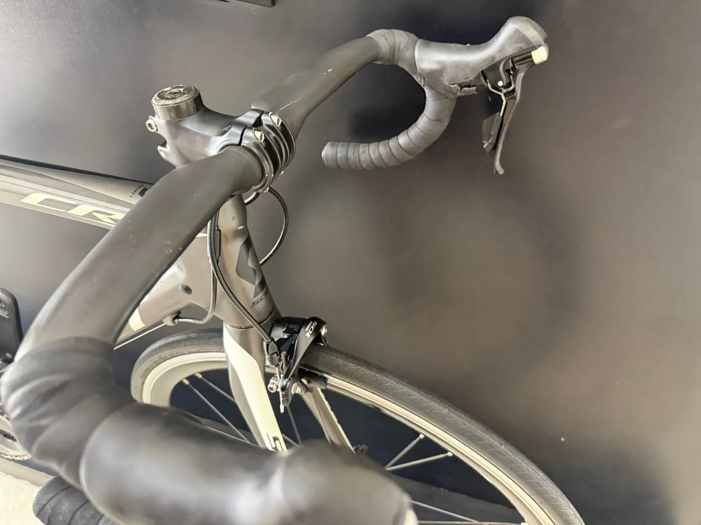 Bicicleta Scott CR1 PRO Carbono - Shimano 105/Ultegra - Guidão S-Works - Tamanho 52