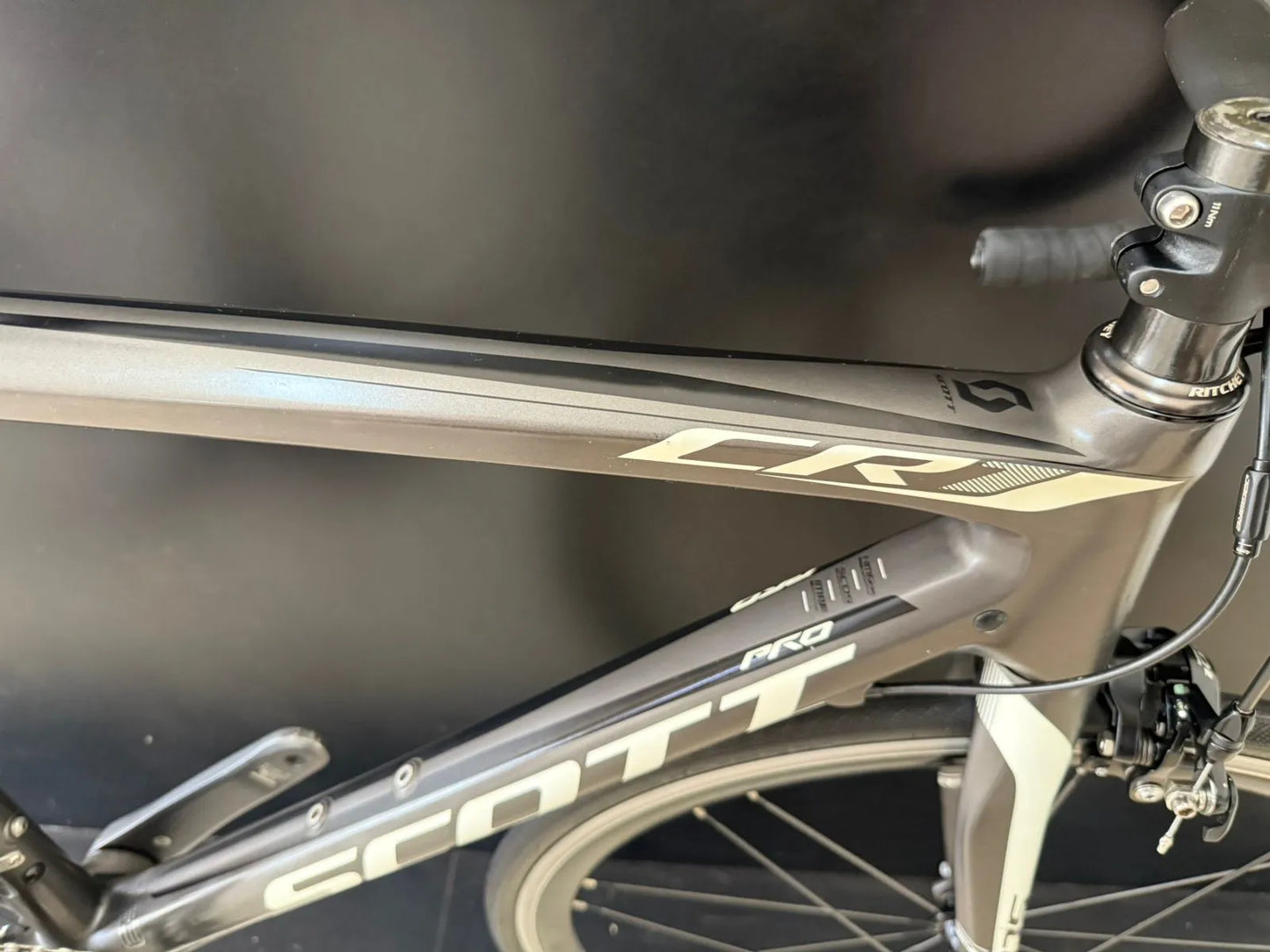 Bicicleta Scott CR1 PRO Carbono - Shimano 105/Ultegra - Guidão S-Works - Tamanho 52