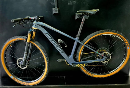 Bicicleta Oggi Squadra Carbono - SRAM XX1 Eagle - Fox Factory Kashima - Tamanho 15,5