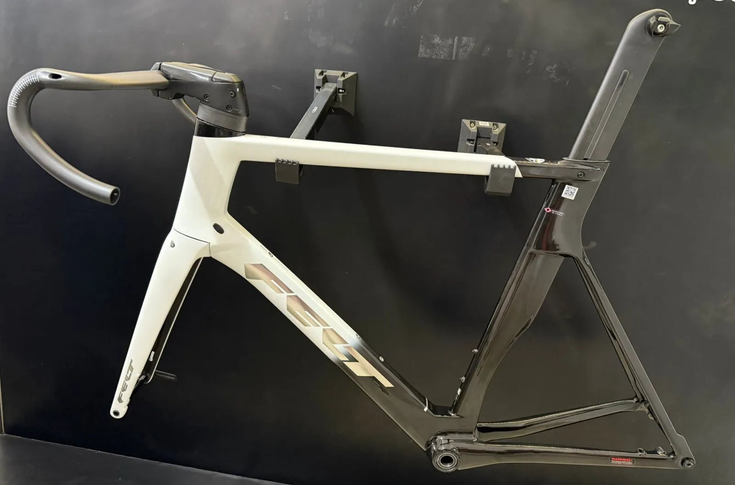 Quadro Felt AR Advanced Carbon TeXtreme - Tam 61 (XL) - Com Cockpit Carbono