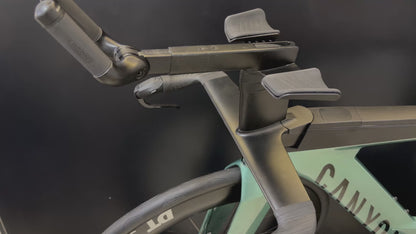 Bicicleta p/ triathlon Canyon Speedmax CFR LTD